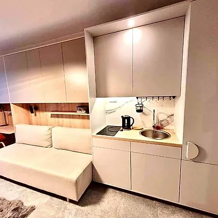 Wilanow Aparthotel 4*